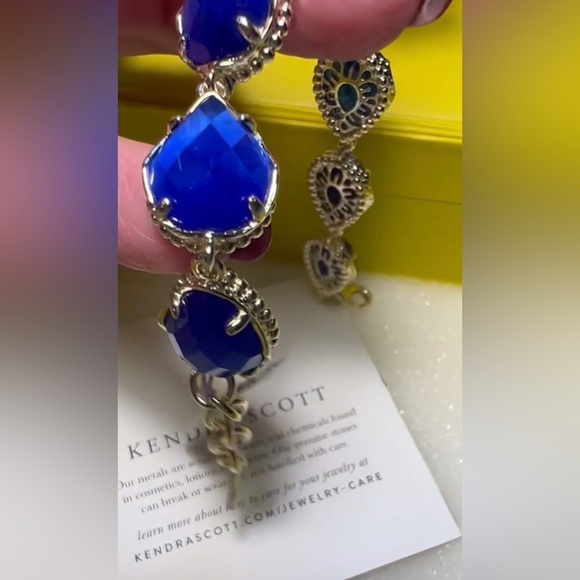 NWT Kendra Scott Brynn Bracelet Cobalt Catseye & Yellow Gold RARE & STUNNING! - Picture 5 of 12